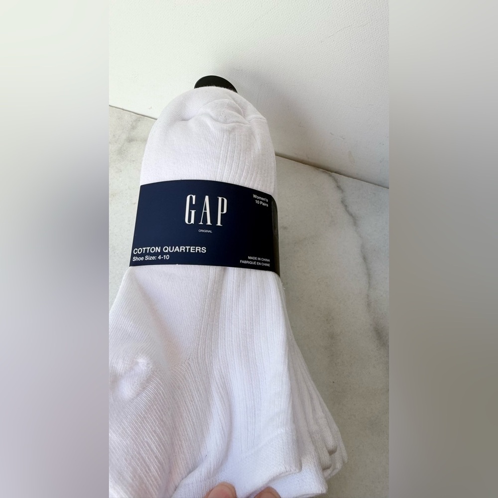 GAP White Cotton Quarter Socks - Pack of 10 - Picture 4 of 9